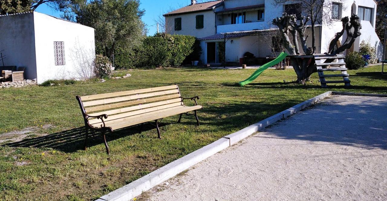 Bed & Breakfast L'esperluette Uchaud